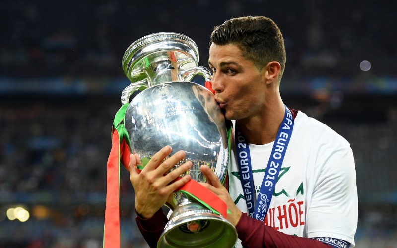 Huyền thoại bóng đá Bồ Đào Nha Cristiano Ronaldo