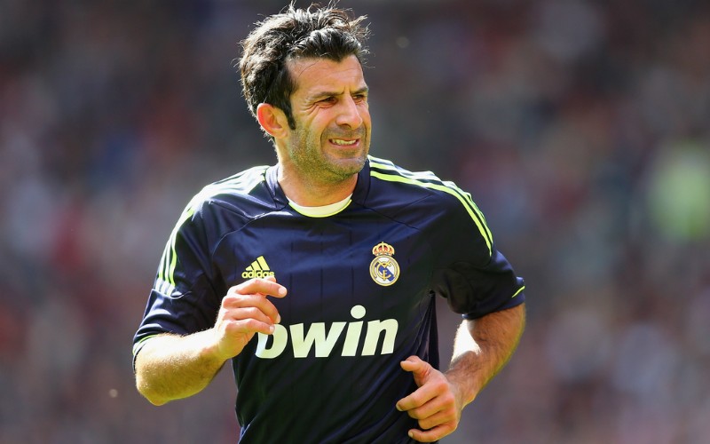 Luis Figo thi đấu tại Real Madrid trong vòng 5 năm