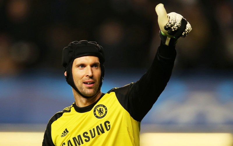 Petr Cech là thủ thành huyền thoại của Chelsea