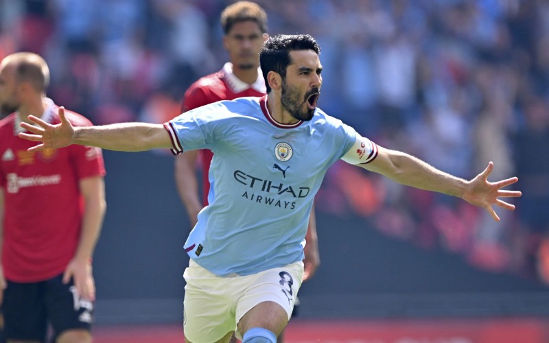 Man City muốn đưa Gundogan quay trở lại Pep Guardiola