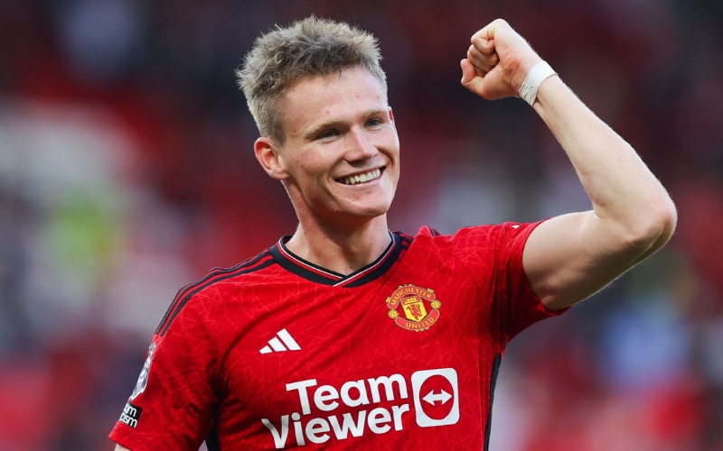 Napoli mua thành công Scott McTominay từ MU