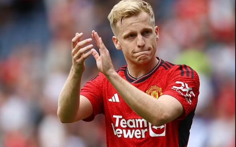 Donny Van De Beek Giữ Quan Điểm Tích Cực Về Thời Gian Tại MU